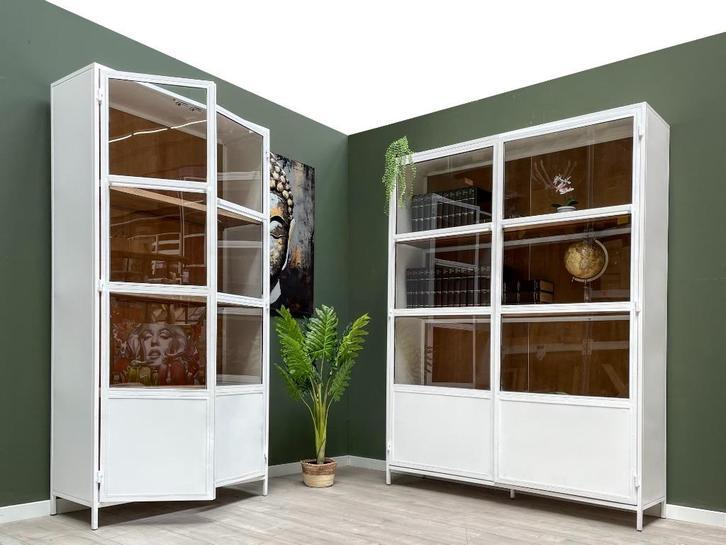 Vitrinekasten - Wit metaal - Uitverkoop OP = OP!, Met deur(en), 100 tot 150 cm, 200 cm of meer, Niet ingevuld