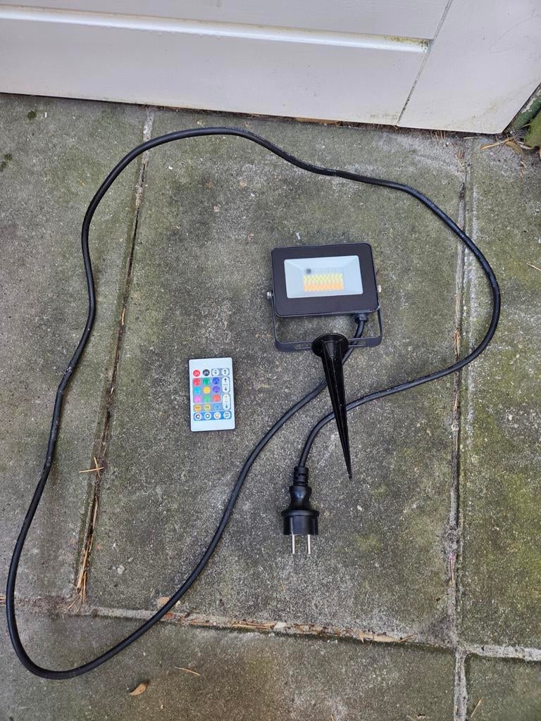 In nieuwstaat Led buitenverlichting/schijnwerper, afstandsbe, Minder dan 50 watt, Ophalen of Verzenden, Vloerlamp, Led
