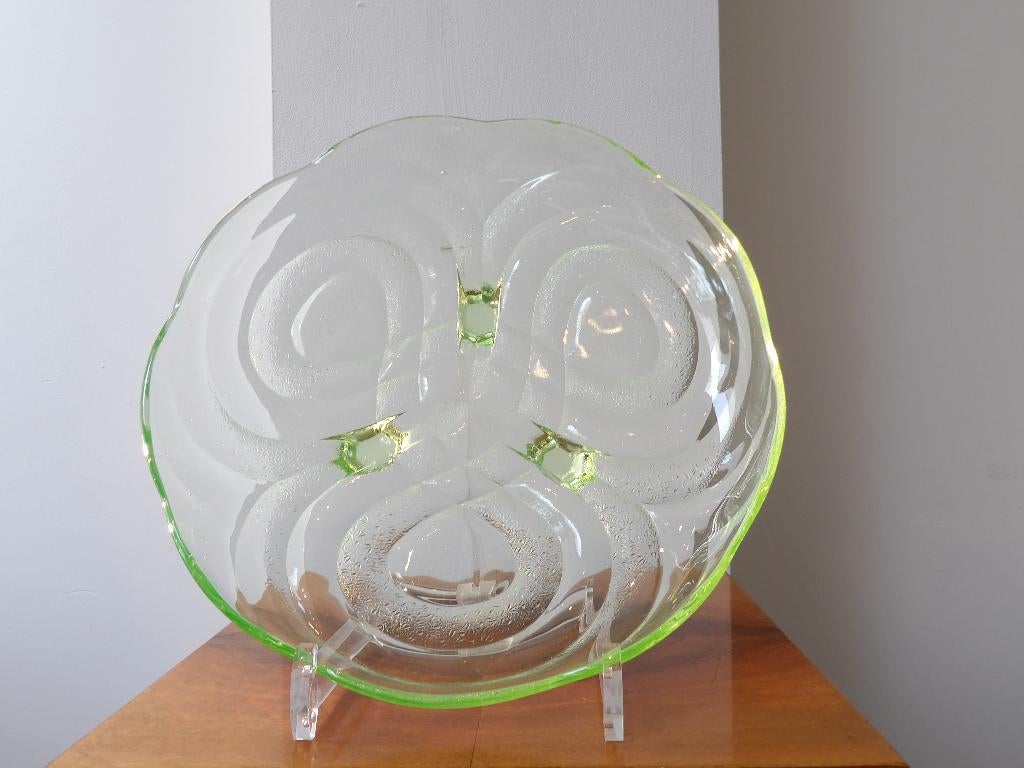 Art Deco Walther Uranium Glas Schaal, Antiek en Kunst, Antiek | Glas en Kristal, Ophalen of Verzenden