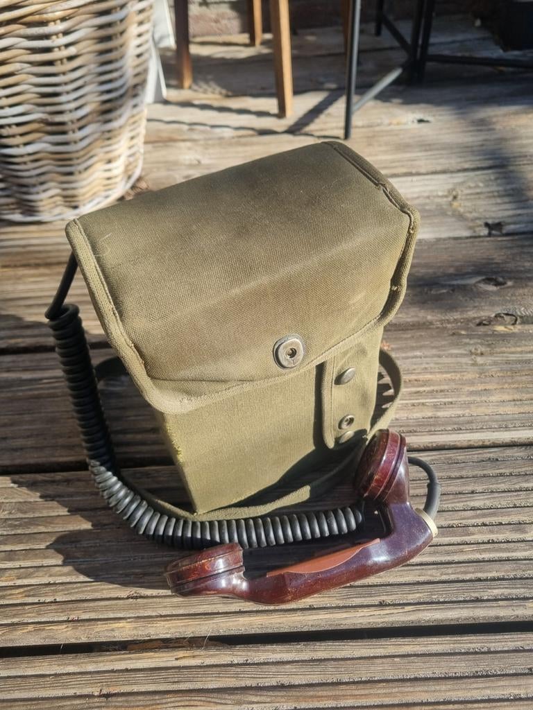 Prachtige Nederlandse veldtelefoon uit de jaren 50, Ophalen of Verzenden, Landmacht, Nederland