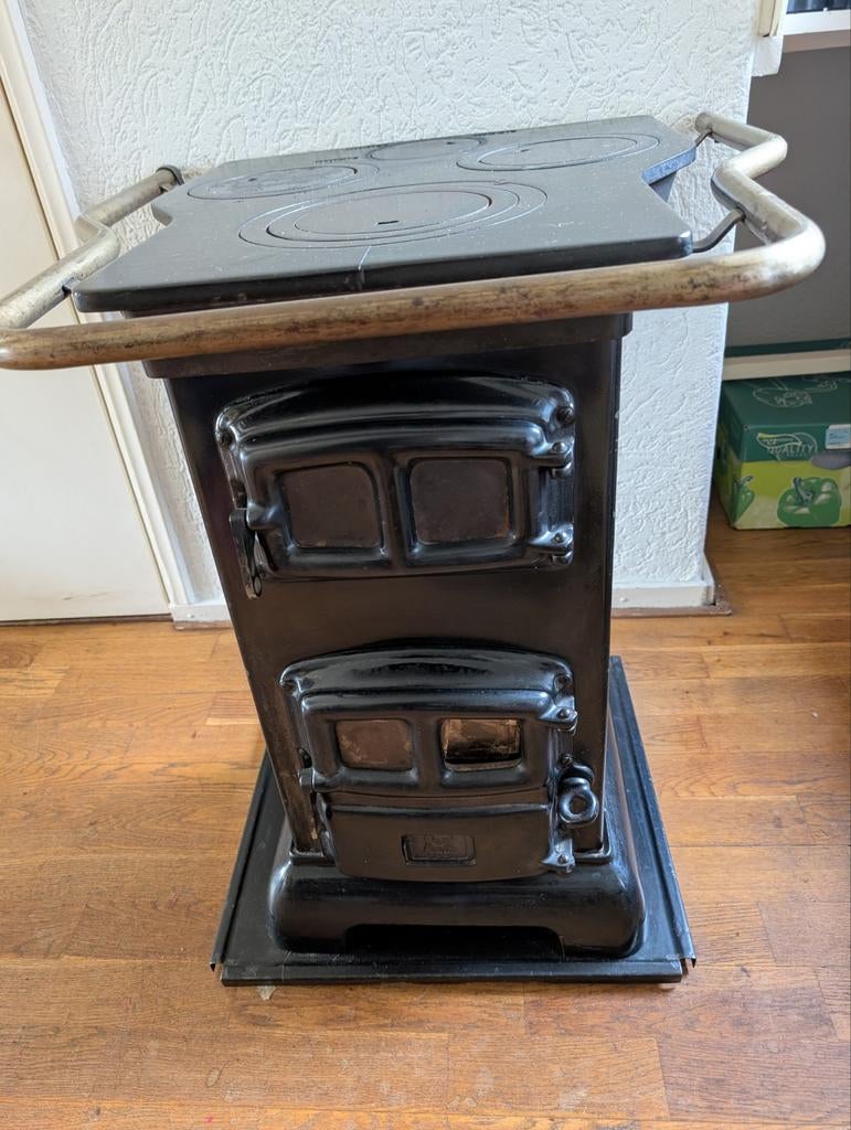 Antieke potkachel Etna 733, Ophalen