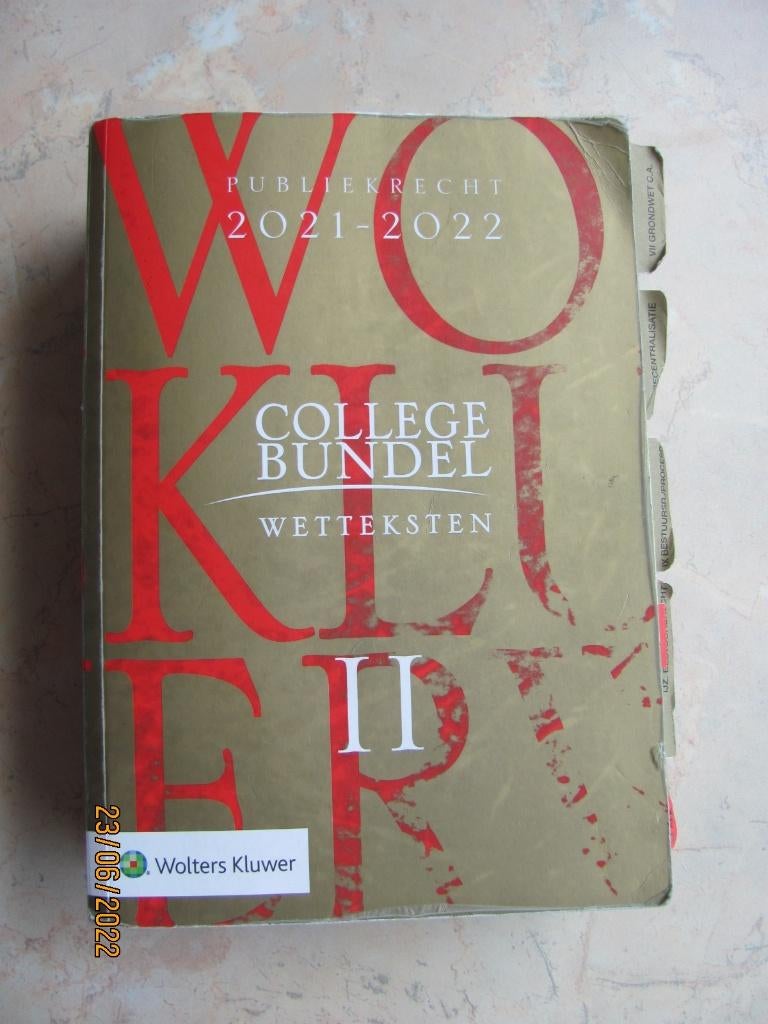 COLLEGEBUNDEL wetteksten deel 2 Publiekrecht 2021-2022 32e d, Boeken, Studieboeken en Cursussen, Gelezen, Ophalen of Verzenden