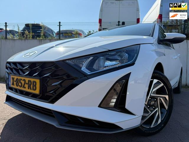 Hyundai I20 1.0 T-GDI Comfort/FACELIFT MODEL/NAVI/CARPLAY/VI, Voorwielaandrijving, Gebruikt, 100 pk, Origineel Nederlands