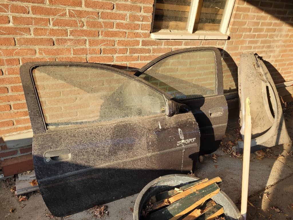 Opel Corsa B spatborden, deuren motorkap, Ophalen, Gebruikt, Voor, Opel