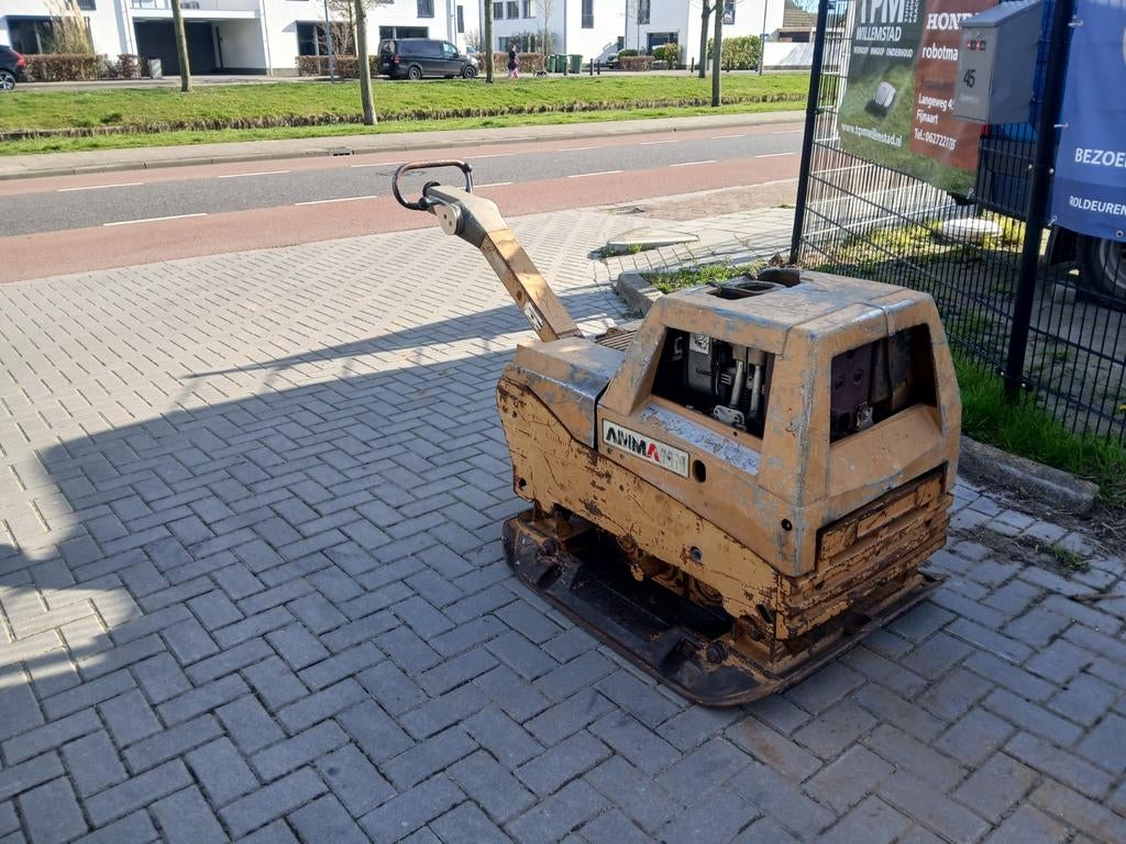 Ammann avh 100/20 10 tons trilplaat, Ophalen