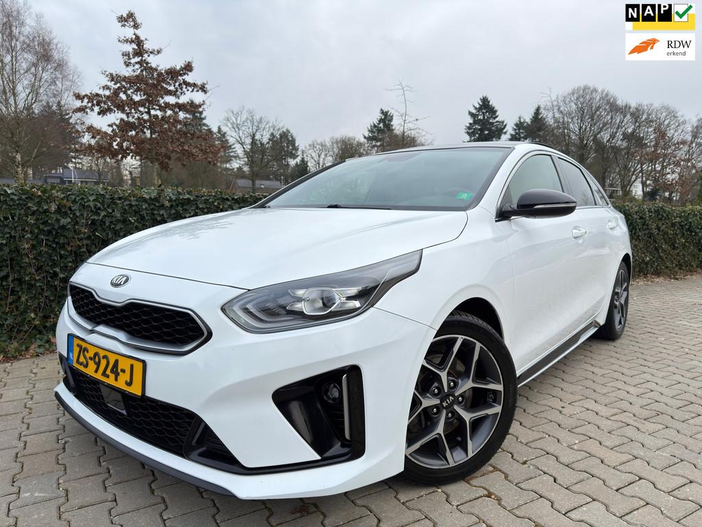 Kia ProCeed 1.4 T-GDI GT-Line 140PK , 6-Bak , Panodak , Clim, Auto's, Voorwielaandrijving, 4 cilinders, Adaptive Cruise Control