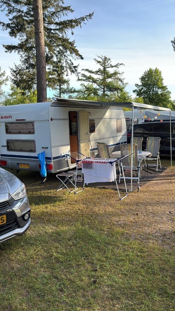 caravan, Caravans en Kamperen, Caravans, Particulier, tot en met 6, 1000 - 1250 kg, Treinzit, Dethleffs, Frans bed, Stapelbed