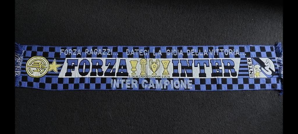 Inter Milaan sjaal + Holland sjaal, Verzamelen, Sportartikelen en Voetbal, Ophalen of Verzenden, Zo goed als nieuw, Overige sporten