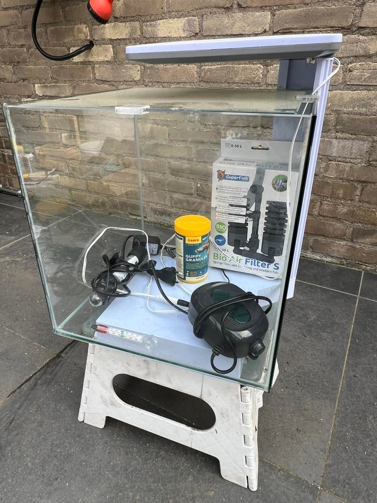 SuperFish aquarium (30) + filter + verwarming + accessoires, Dieren en Toebehoren, Vissen | Aquaria en Toebehoren, Ophalen, Zo goed als nieuw