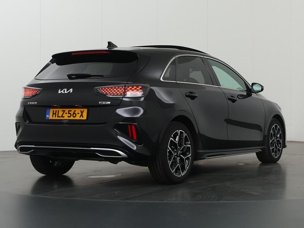 Kia Ceed 1.5 T-GDi GT-Line | Panoramadak | Matrix LED Koplam, Stof, Gebruikt, 4 cilinders, 610 kg