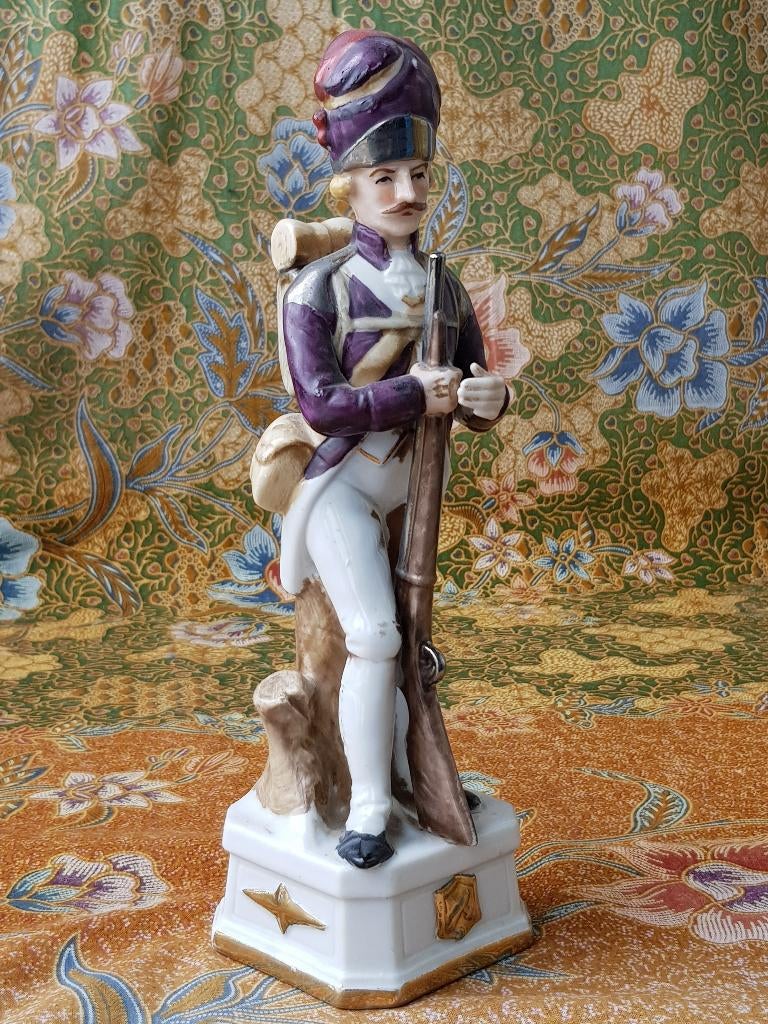 Historische soldaat mooi oud beeldje uit Engeland 23,7 cm., Ophalen of Verzenden