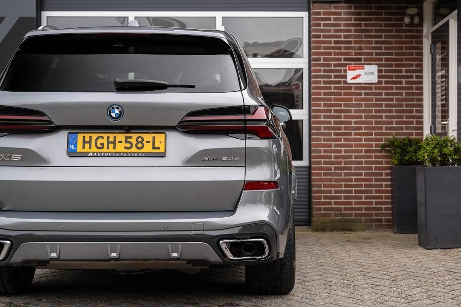 BMW X5 xDrive50e M Sport | Panorama | Comfort Seats | Luchtv, Automaat, Gebruikt, 2395 kg, Bedrijf