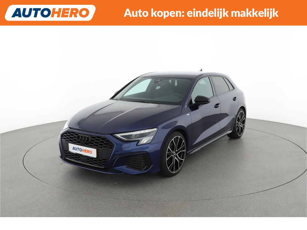 Audi A3 Sportback 35 TFSI S edition |UU12495| (bj 2022), 4 cilinders, Blauw, Leder en Stof, Origineel Nederlands