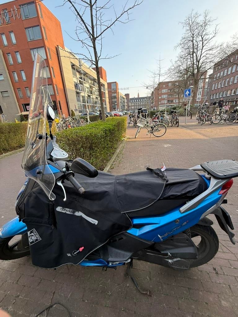 Kymco Agility 16+, Fietsen en Brommers, Scooters | Kymco, Ophalen, Zo goed als nieuw, Benzine, Agility