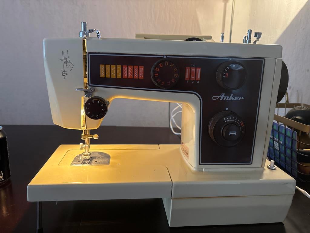 Anker naaimachine, Hobby en Vrije tijd, Naaimachines en Toebehoren, Ophalen, Gebruikt, Naaimachine, Overige merken