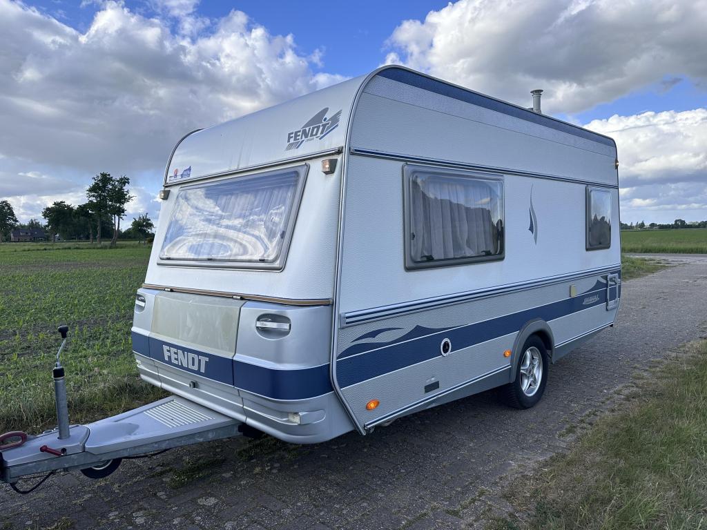 Fendt Diamant 420, Caravans en Kamperen, Caravans, Overige typen, Kachel, Rondzit, Tot en met 2