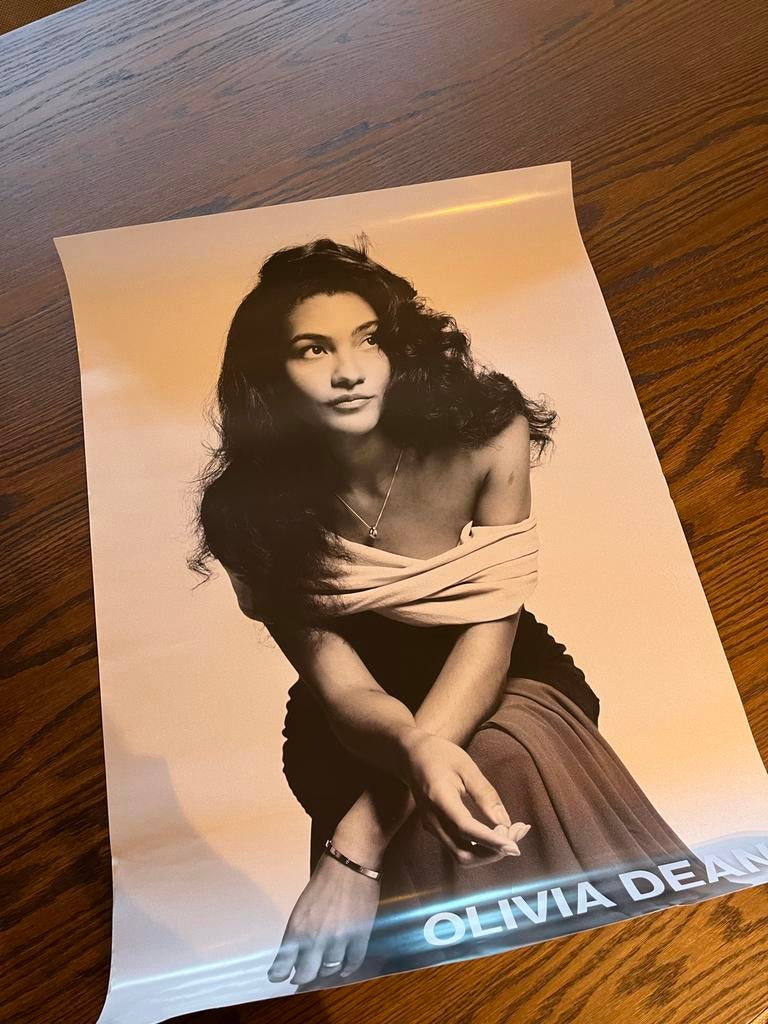 Olivia Dean Poster - Zwart-wit portret, Verzamelen, Posters, Ophalen, Rechthoekig Staand, Zo goed als nieuw, A1 t/m A3