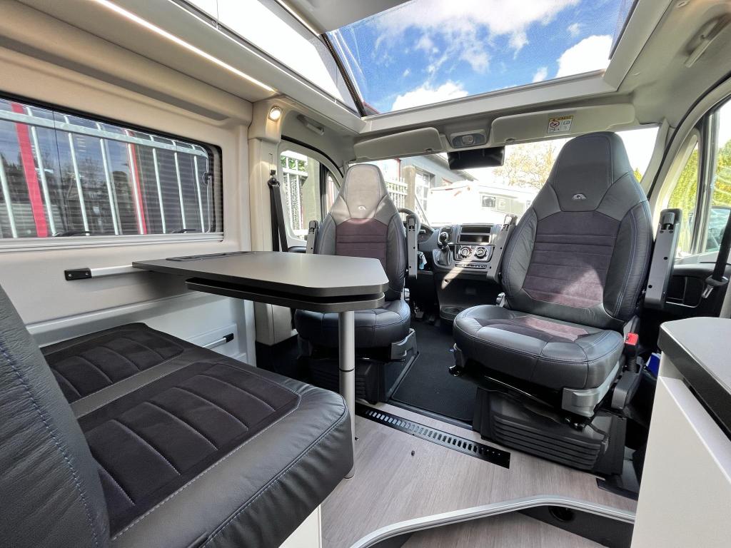 Adria Twin Supreme 600 SPB - Automaat - Compacte buscamper, Fiat, Tot en met 2, Bedrijf, Diesel