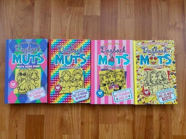 Dagboek van een muts - delen 11, 12, 13 en 14, Ophalen, Rachel Renée Russell, Zo goed als nieuw, Fictie