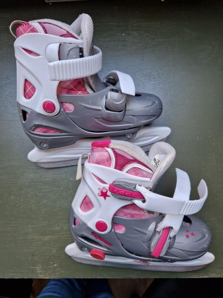 Kinderschaatsen maat 33, Sport en Fitness, Schaatsen, Gebruikt, Ophalen of Verzenden, Kunstschaatsen, Nijdam