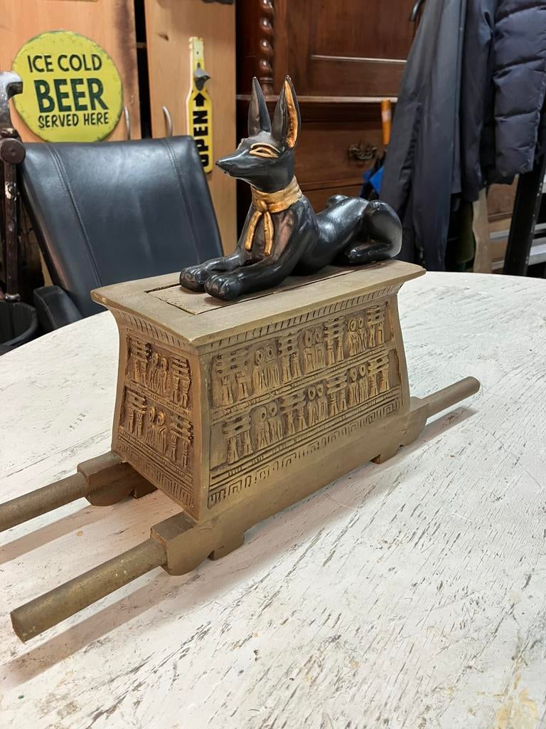 Egyptische hond, Ophalen of Verzenden, Zo goed als nieuw, Minder dan 50 cm