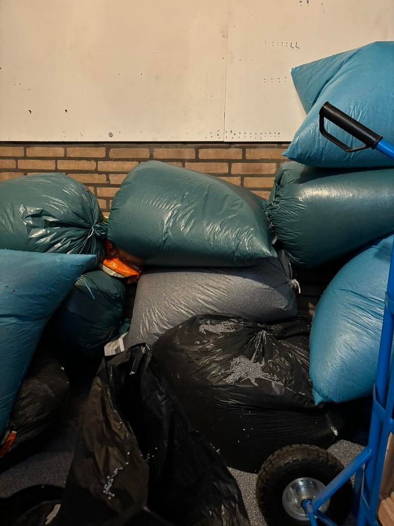 Isolatie korrels 30 zakken, Minder dan 4 cm, Overige materialen, Ophalen of Verzenden, Zo goed als nieuw