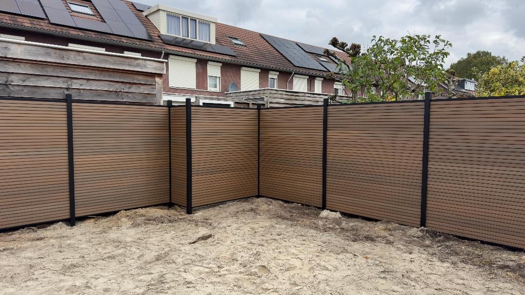 Aanbieding: Luxe composiet schutting – compleet geplaatst, Ophalen, Kunststof, 1 tot 2 meter, Schuttingkampioen