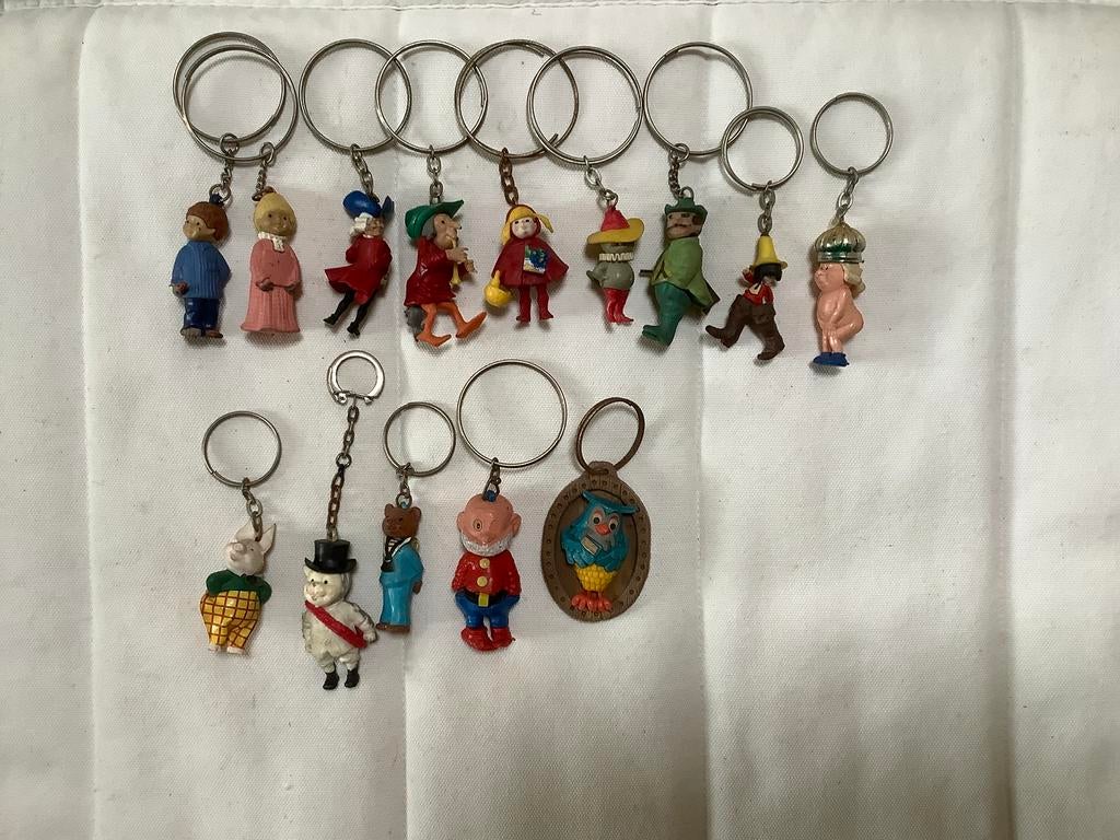 Sleutelhangers sprookjes en kinderseries, Ophalen of Verzenden, Gebruikt