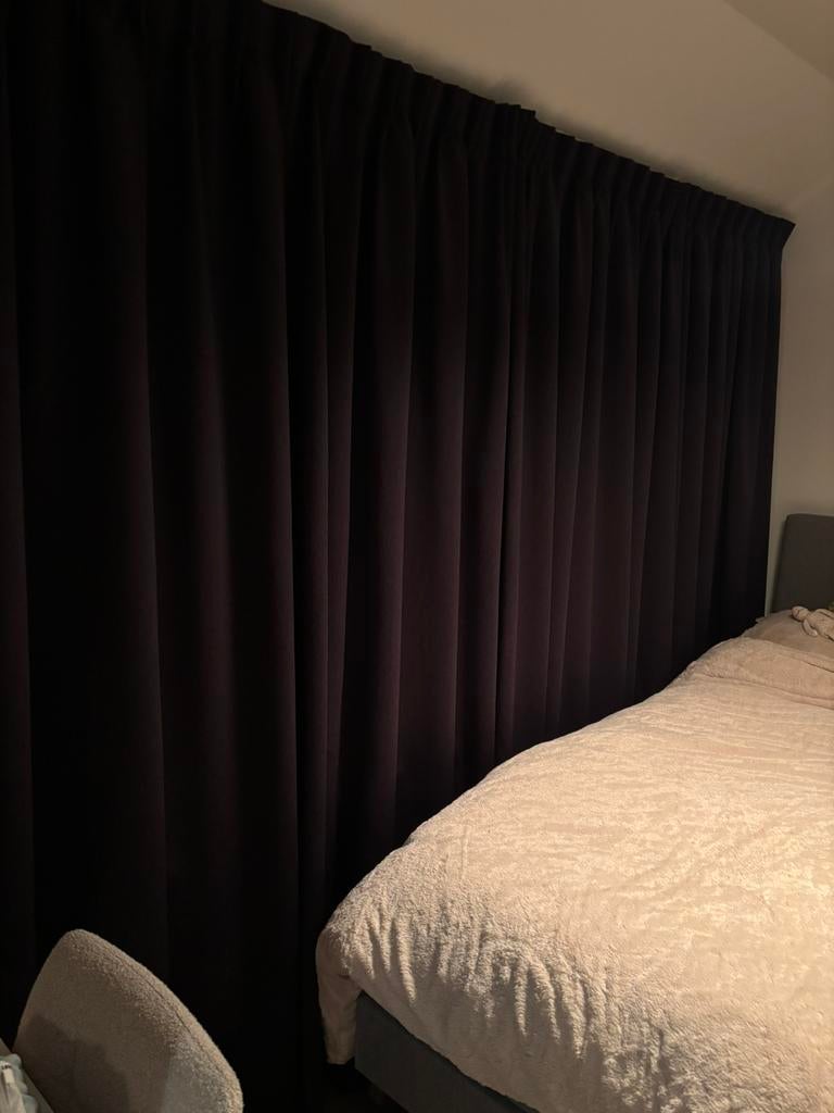 Mooie zwarte verduisterende gordijnen, Huis en Inrichting, Ophalen, Zo goed als nieuw, 200 cm of meer