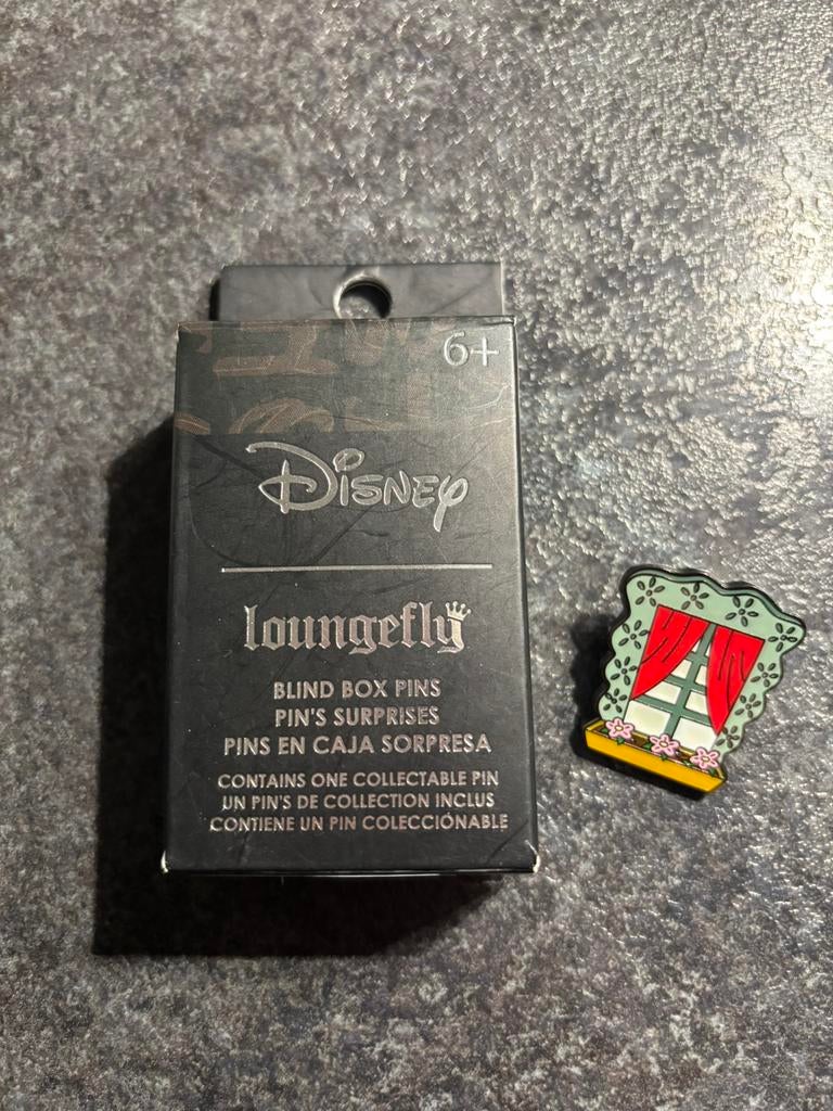 Disney Loungefly Blind Box Pin, Verzamelen, Speldjes, Pins en Buttons, Ophalen of Verzenden, Nieuw, Figuurtje, Speldje of Pin
