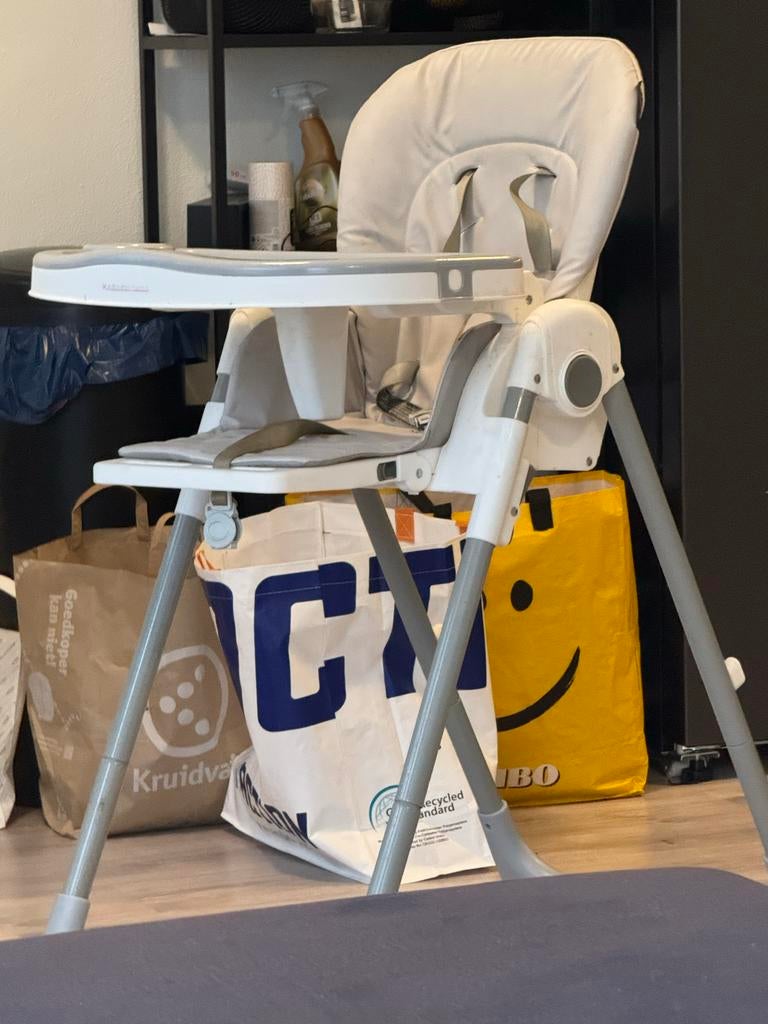 X Adventure Eetstoel Grijs/Wit, Kinderen en Baby's, Kinderstoelen, Ophalen of Verzenden, Zo goed als nieuw, Meegroeistoel, Afneembaar eetblad