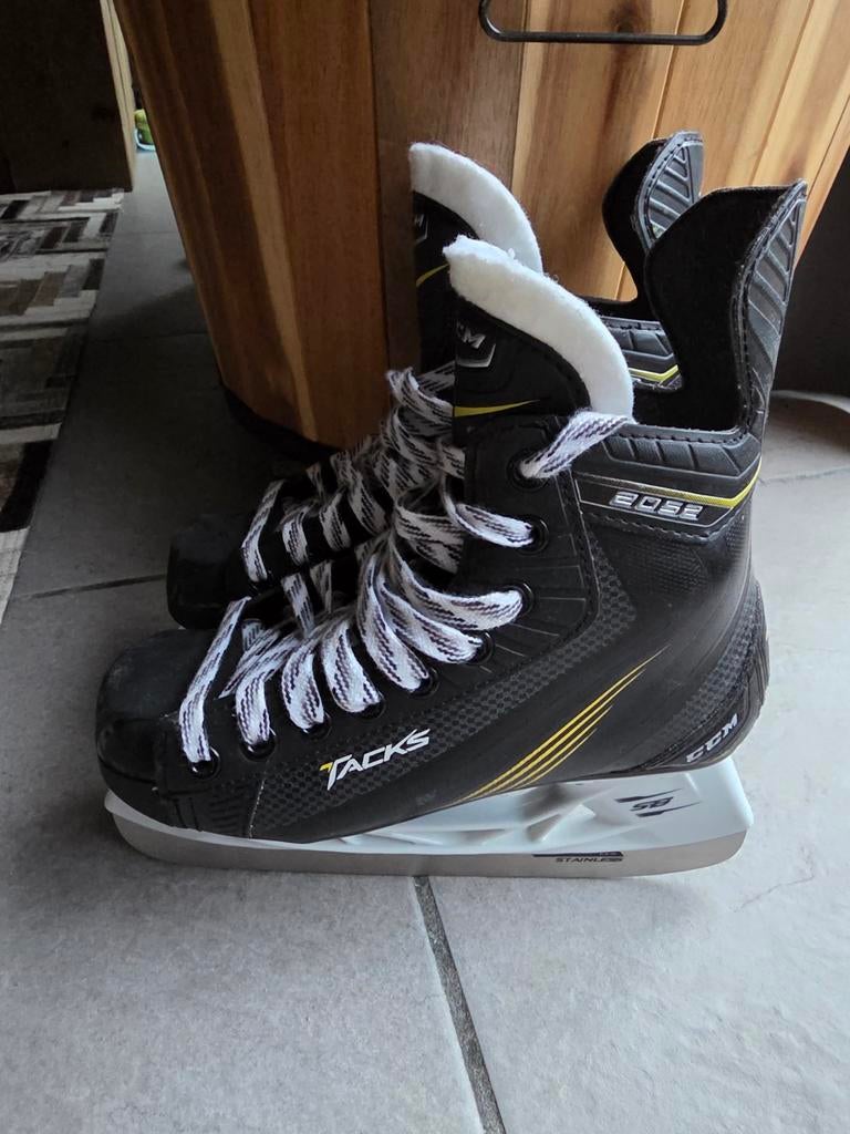 Ccm schaatsen tacks kind maat 35, Ophalen of Verzenden, Nieuw, IJshockeyschaatsen, Overige merken
