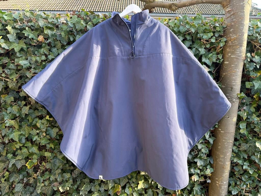 Warme rolstoelcape van softshell merk Dapr, Kleding | Dames, Jassen | Zomer, Nieuw, Maat 42/44 (L), Blauw, Ophalen of Verzenden