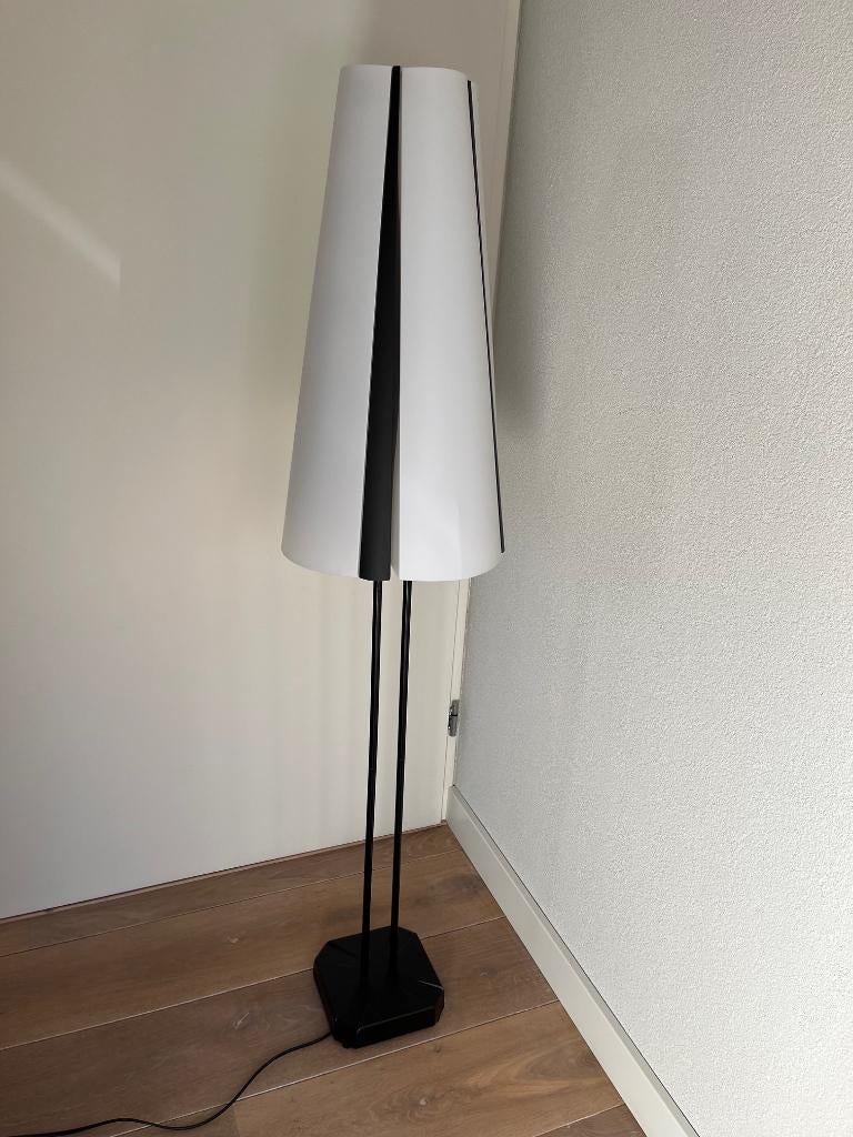 Ikea Vistofta lamp stalamp vloerlamp, Ophalen of Verzenden, Metaal, Ikea vintage modern minimalistisch bauhaus retro design, 150 tot 200 cm