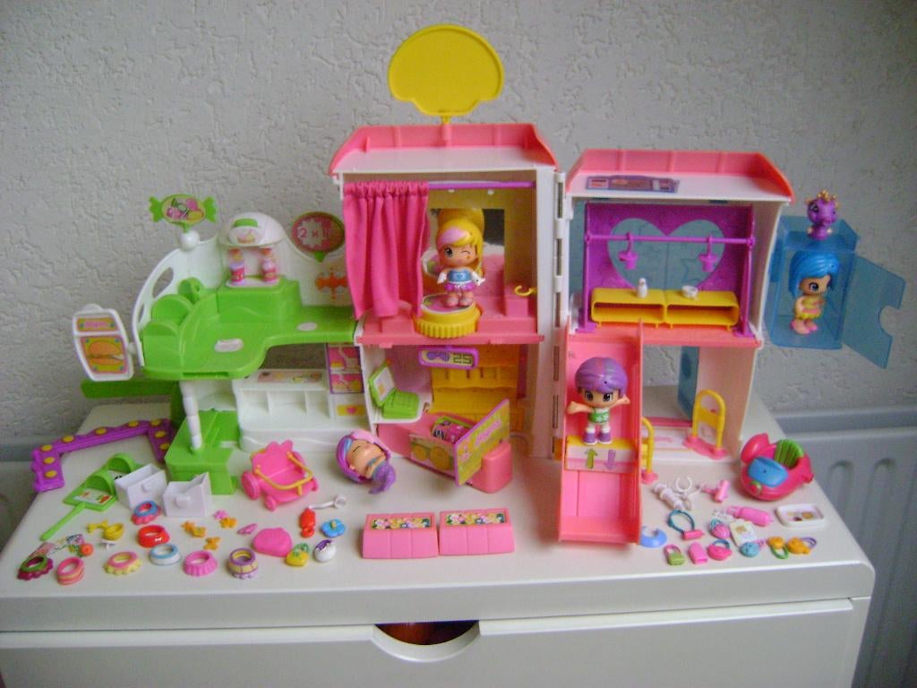 pinnypon winkelcentrum met lift pashokje glijbaan popjes 60l, Ophalen of Verzenden, Zo goed als nieuw, Overige typen