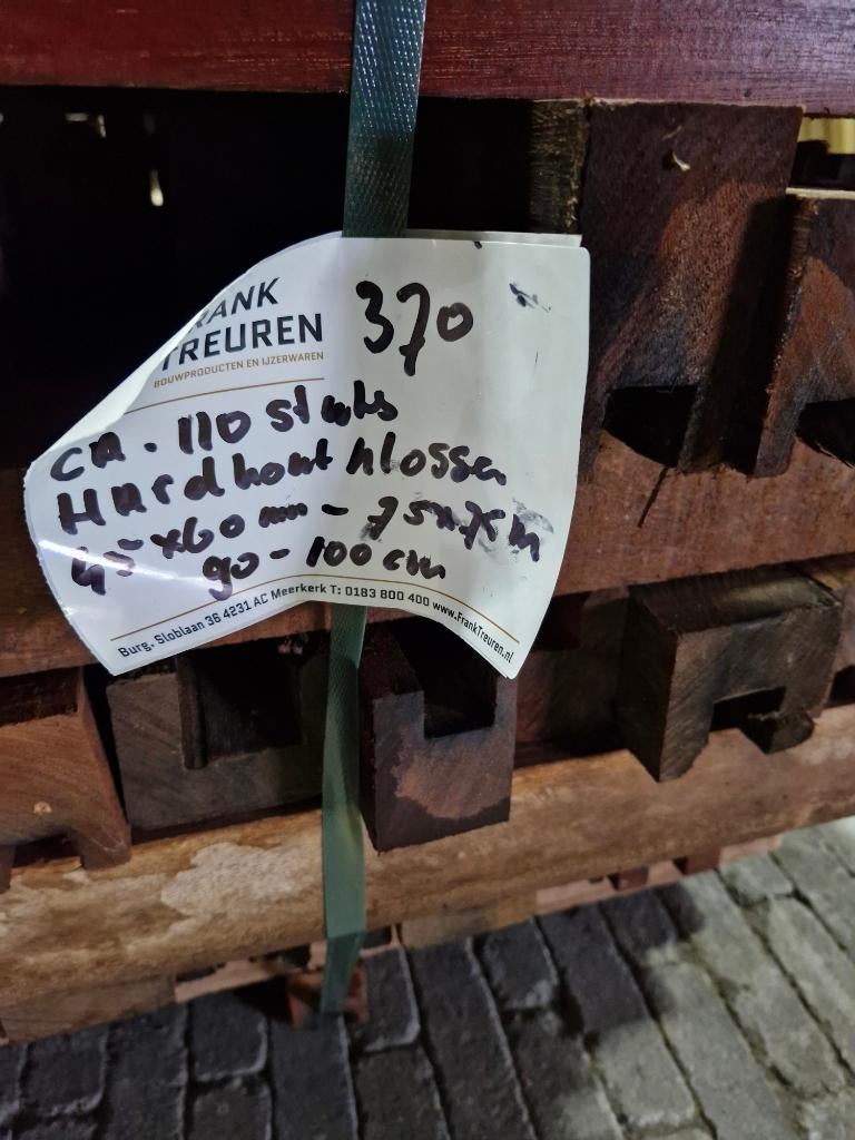 pakno. 370 hardhouten balkjes stophout strijken onderligger, Ophalen, Gebruikt, Palen, Hardhout