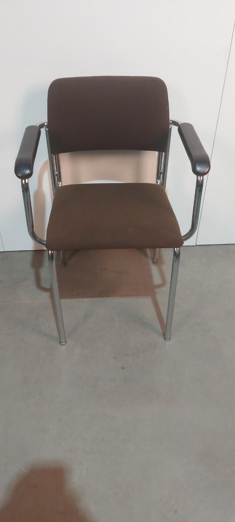 Chromen vintage buisstoel met bruine bekleding, Huis en Inrichting, Ophalen, Gebruikt, Bruin, Eén