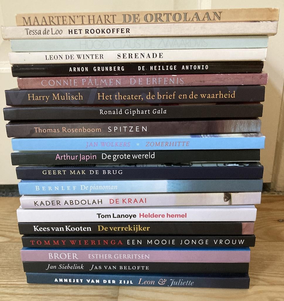 Boekenweekgeschenk 20 boeken van tussen 1984 en 2020, Boeken, Ophalen of Verzenden, Gelezen