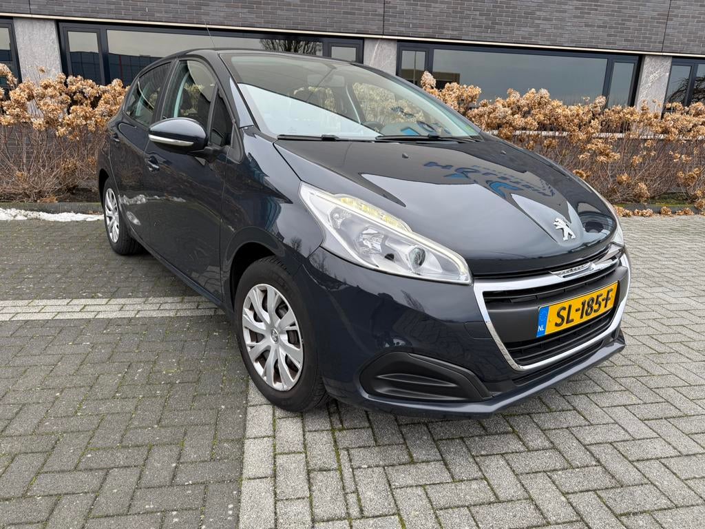 Peugeot 208 1.0VTI CruiseControl NieuweDistributie+koppeling, Auto's, Peugeot, Bedrijf, ABS, Airbags, Airconditioning, Bluetooth