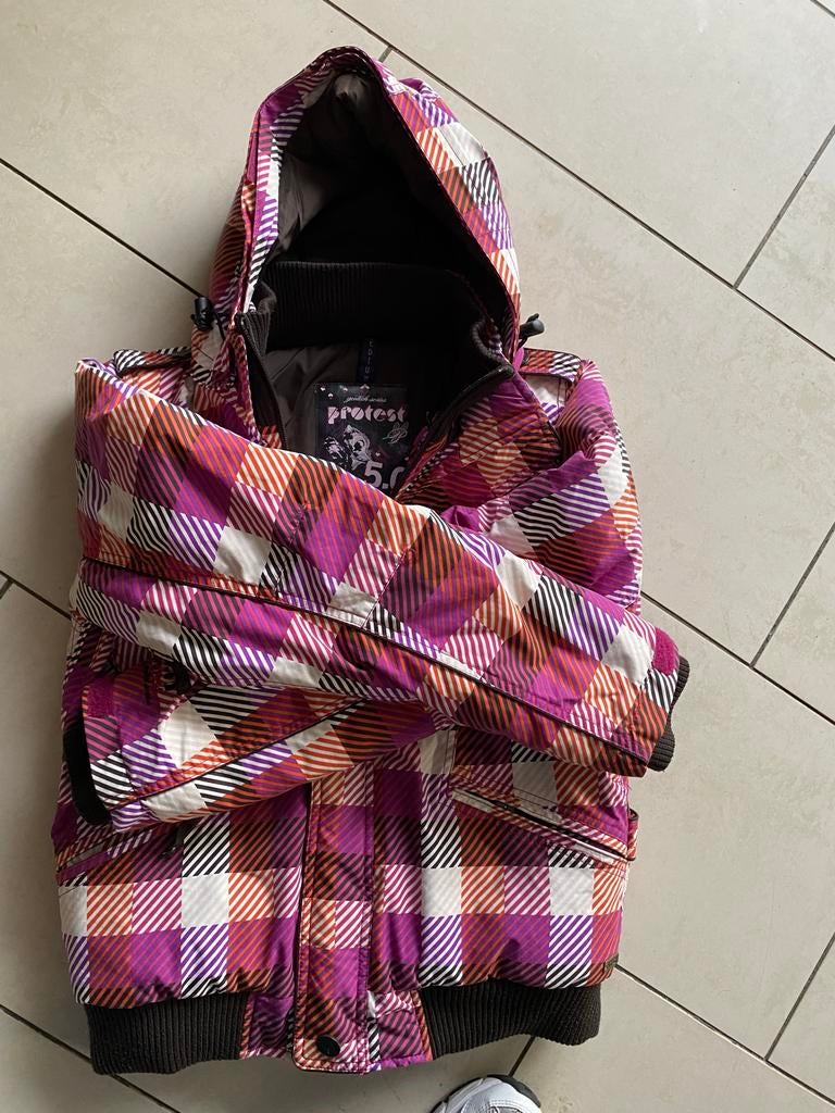 Mooie Protest Ski Jas Dames Maat M, Kleding | Dames, Wintersportkleding, Ophalen of Verzenden, Zo goed als nieuw, Maat 38/40 (M)