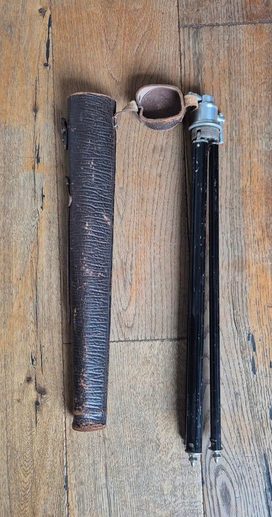 Vintage Fotostatief met Leren Koker - 1920s Duitsland, Ophalen of Verzenden, Gebruikt, Minder dan 150 cm, Driepoot