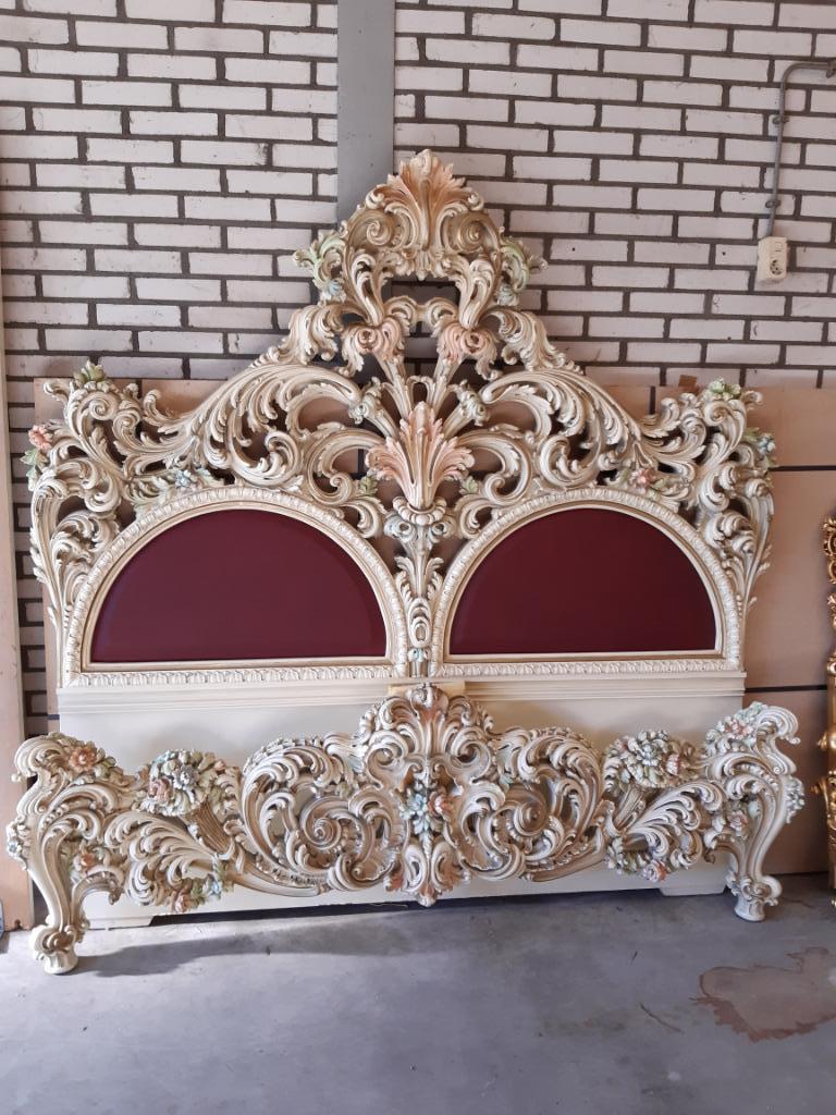 EXCLUSIVE BAROK  KONINGSBED  195 CM HOOGTE [ SILIK ], Huis en Inrichting, Ophalen, Overige materialen, Tweepersoons, Zo goed als nieuw