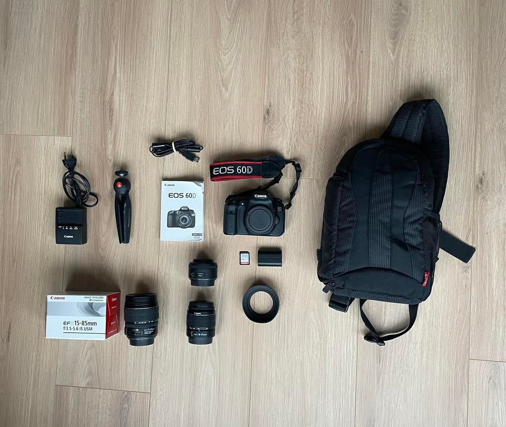 Canon EOS 60D + 3 lenzen + accesoires, Ophalen, Spiegelreflex, Canon, Zo goed als nieuw