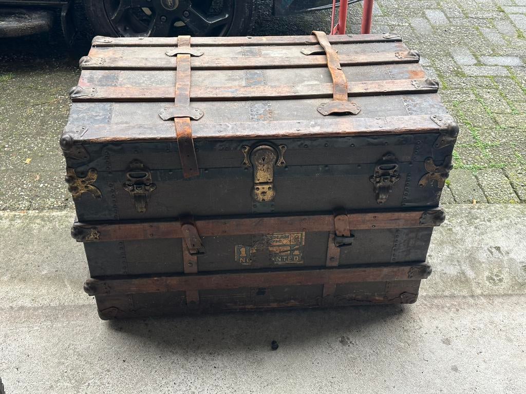 Zeldzaam antiek  oude hutkoffer, Huis en Inrichting, Woonaccessoires | Kisten, Ophalen of Verzenden, Zo goed als nieuw, Minder dan 50 cm