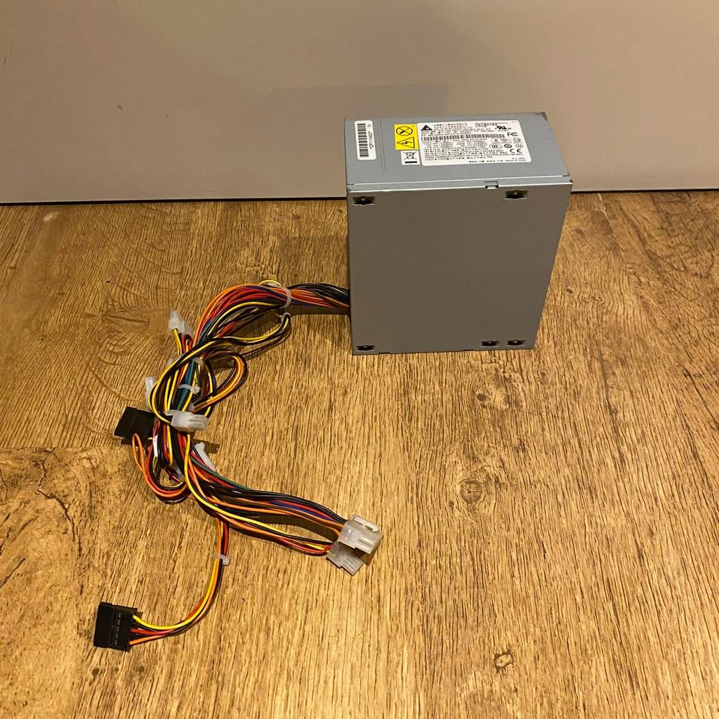 Delta Electronics 350 watt Desktop voeding, Ophalen of Verzenden, Gebruikt