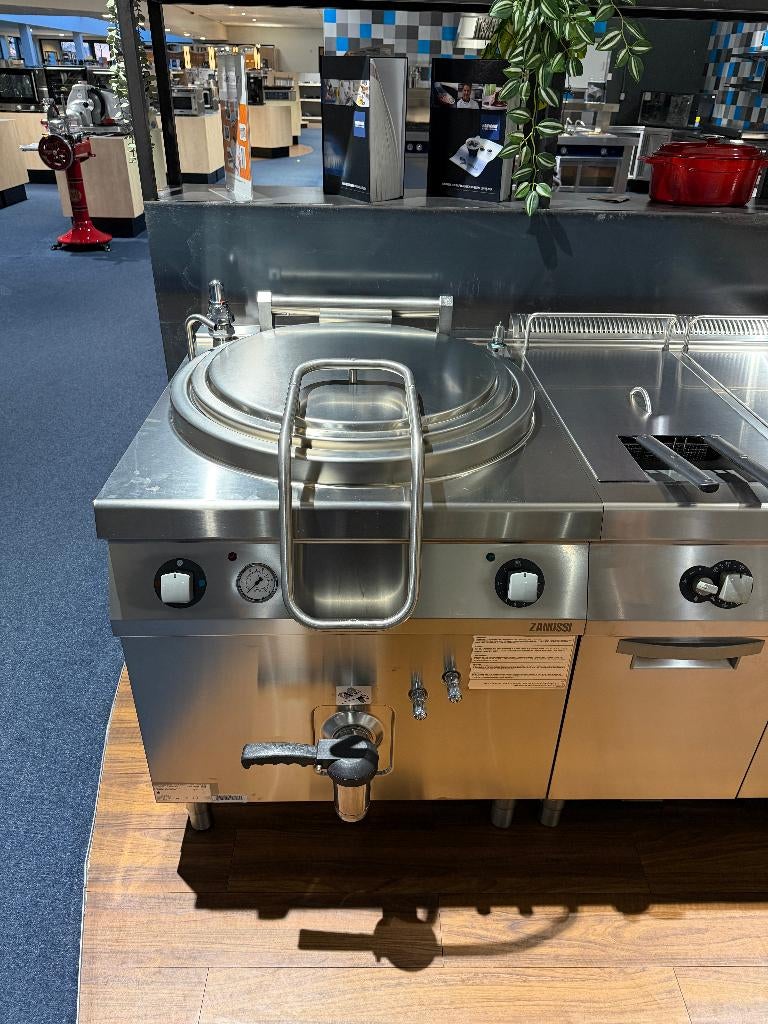 Zanussi Kookketel elektrisch (SHOWROOMMODEL), Ophalen of Verzenden, Nieuw zonder verpakking, Fornuis, Frituur en Grillen