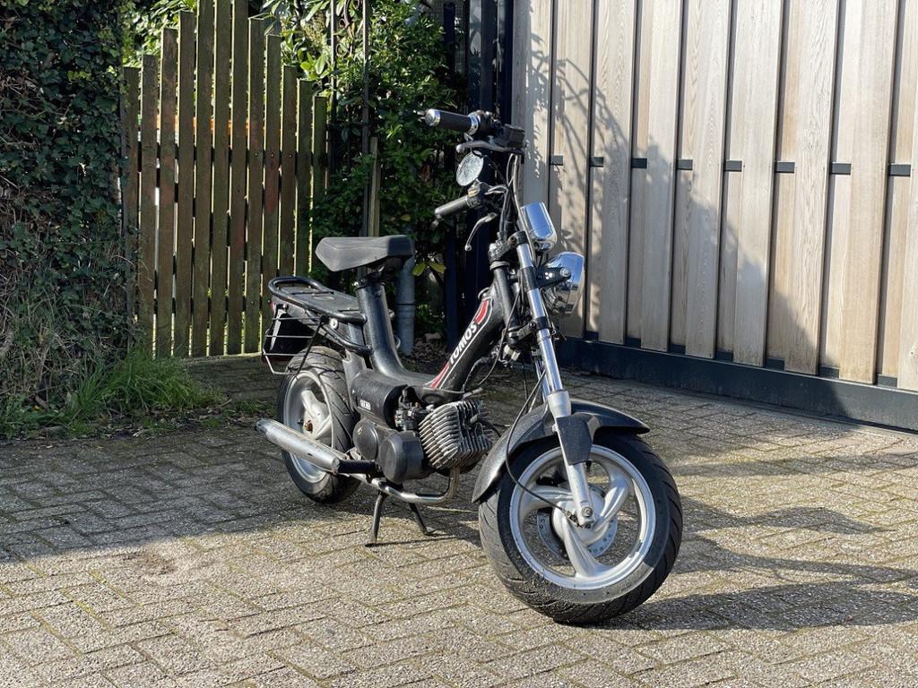 Tomos Youngst'R 1-cilinder, 2-takt, luchtgekoeld zwart 2007, Gebruikt, Tomos, -, - 0
-, NL