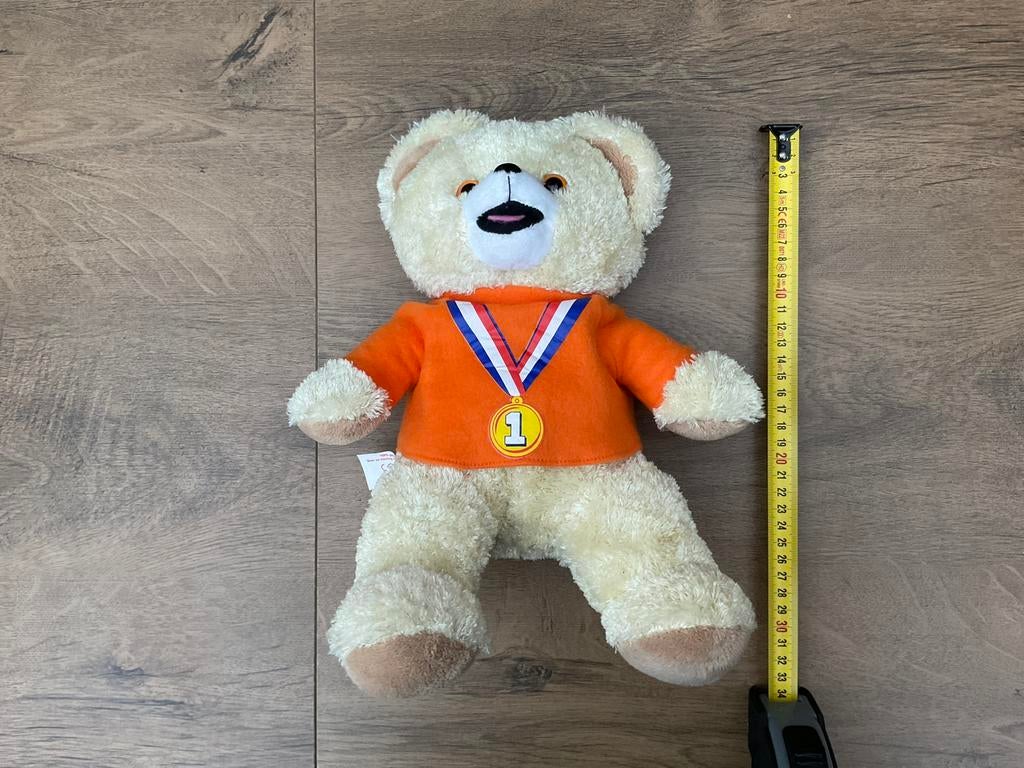 Nieuwe ROBIJN beer teddybeer met NL oranje sport shirt 30cm, Verzamelen, Ophalen, Nieuw, Stoffen beer, Overige merken