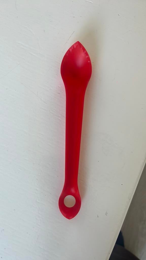 Kiwi lepel, Ophalen, Zo goed als nieuw, Kunststof, Los bestek