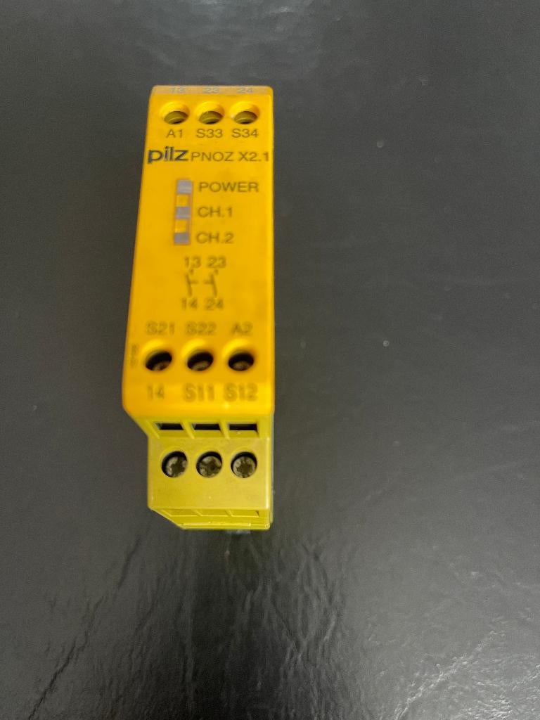 Pnoz X2.1 24Vacdc 2s, Ophalen of Verzenden, Gebruikt